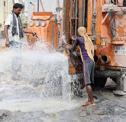 Borewell Flushing/ Cleaning Image